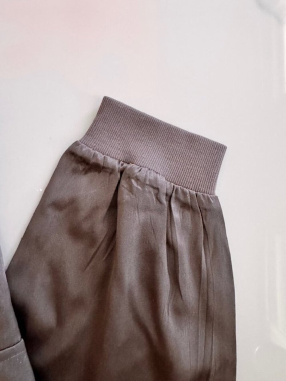 Cami NYC Elsie Silk Charmeuse Cargo Jogger Pant Slate Gray Size Medium - Picture 5 of 5